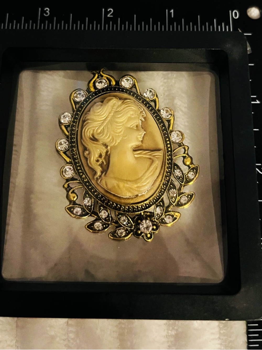 Antique Gold Tone Cameo Brooch with Pave Rhinestones and Filigree Detail. - Picture 2 of 3